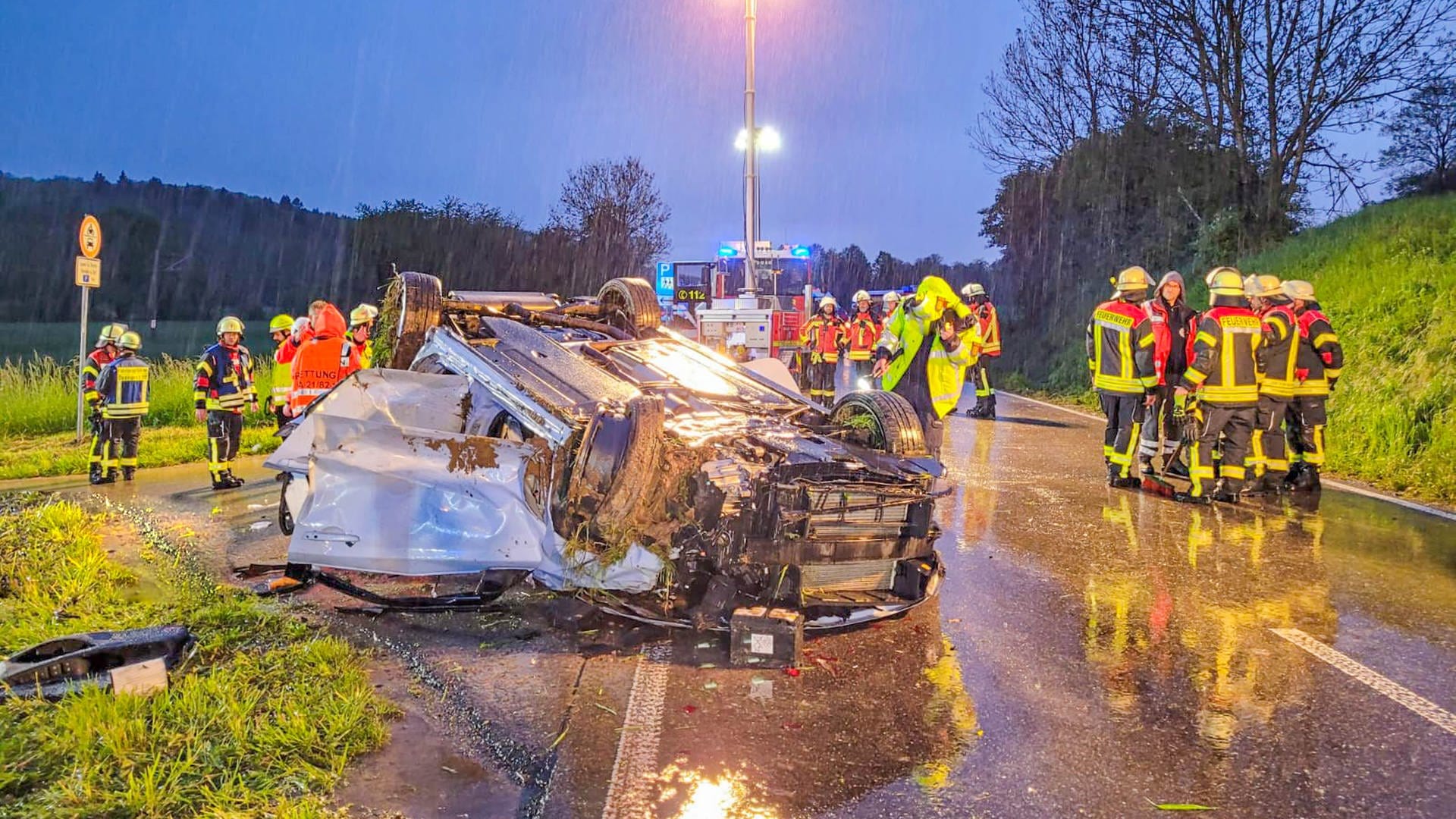 Verkehrsunfall bei Ubstadt-Weiher: ein Toter und drei Schwerverletzte