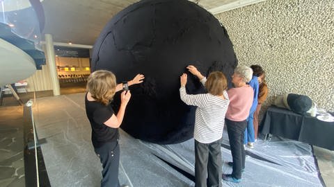 Ein Black Ball wie bei der Ornamenta in Pforzheim und im Nordschwarzwald war auch schon weltweit eine Attraktion.