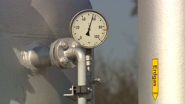 Gasdruckanzeiger an Erdgasspeicher in Sandhausen (Foto: SWR)