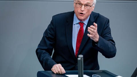Lothar Binding (SPD) im Bundestag. Thema war die erste Lesung des Corona-Konjunkturpakets. (Foto: dpa Bildfunk, picture alliance/dpa | Kay Nietfeld)