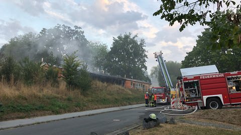 Am Freitagmorgen hat es in der Waldorfschule in Mörlenbach (Kreis Bergstraße) gebrannt. (Foto: Stefanie Hofmann (hr))