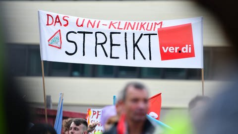 Streik am Heidelberger Uniklinikum (Archivbild) (Foto: dpa Bildfunk, picture alliance / Uwe Anspach/dpa)