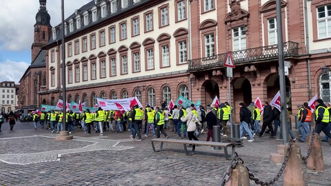 Warnstreik Heidelberg - Kundgebung auf Marktplatz (Foto: SWR)