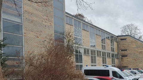 Im leerstehenden Nordflügel der Albert-Schweitzer-Schule in Weinheim (Rhein-Neckar-Kreis) sollen künftig Flüchtlinge untergebracht werden. (Foto: Stadtverwaltung Weinheim)