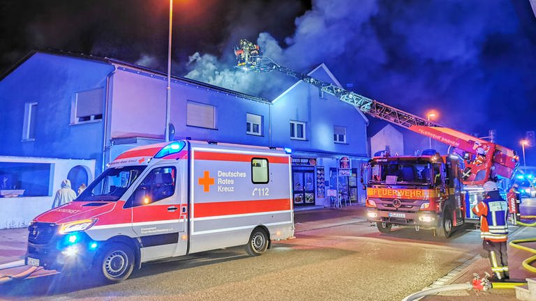 Wohnungsbrand in Sinsheim (Foto: Julian Buchner / EinsatzReport24)