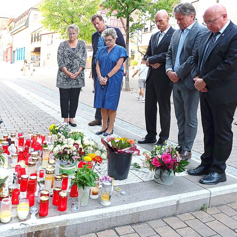 Trauer nach tödlichem Messerangriff in Wiesloch (Foto: dpa Bildfunk, picture alliance/dpa | Dieter Leder)
