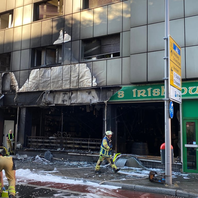 Der Irish Pub in der Innenstadt Mannheim von außen nach dem Feuer  (Foto: SWR)