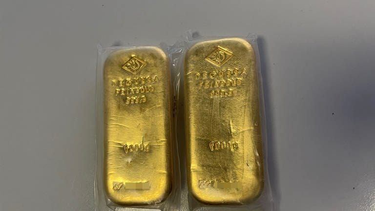 Zwei Goldbarren (Foto: Presse Polizeipräsidium Mannheim )