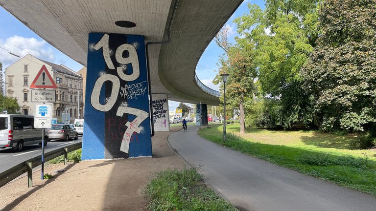 Graffiti in Mannheim vom Waldhof-Fanclub Doppelpass