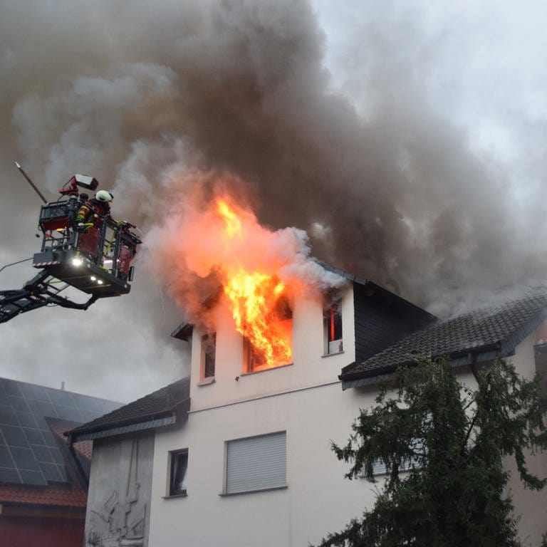 Wohnhaus in Ladenburg in Flammen