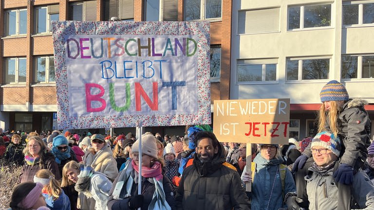 demo gegen rechts in Heidelberg (Foto: SWR)