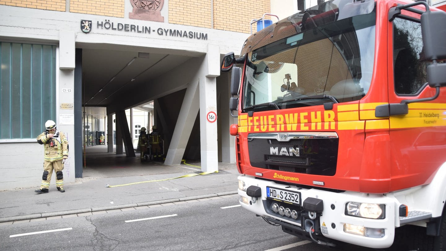 Am Hölderlin-Gymnasium in Heidelberg ist eine Chemikalie ausgetreten. (Foto: René Priebe, PR-Video)