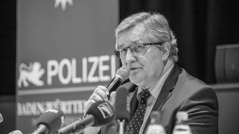 Mannheims Polizeipräsident Siegfried Kollmar ist tot (Foto: dpa Bildfunk, picture alliance/dpa | Sebastian Gollnow | Bearbeitung: SWR)