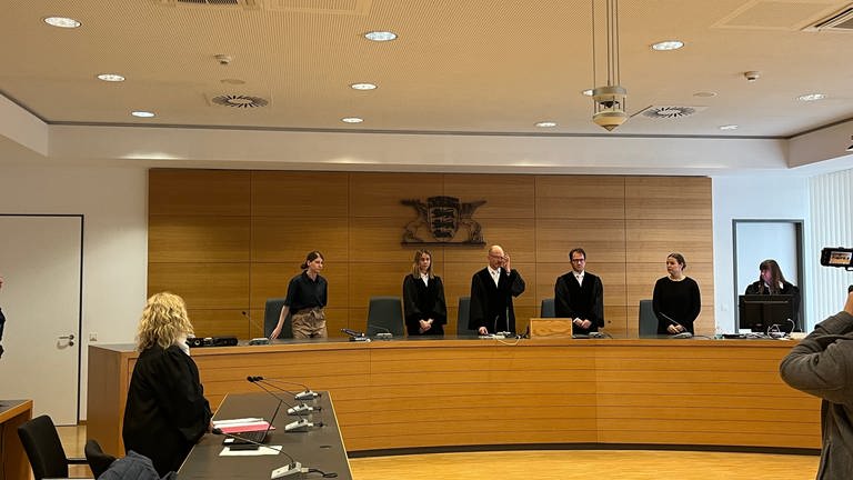 Messerattacke in Wiesloch: Richter vor der Urteilsverkündung  (Foto: SWR)