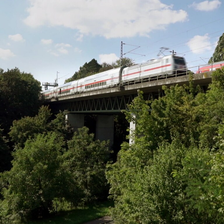 Nesenbachbrücke auf der Gäubahn (Foto: SWR)