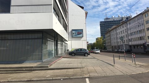 Die dritte Attacke mit Farbe auf Obdachlose in Stuttgart ereignete sich laut Polizei in der Neckarstraße an der Einmündung zur Metzstraße. (Foto: SWR, SWR/Luca Rihm)