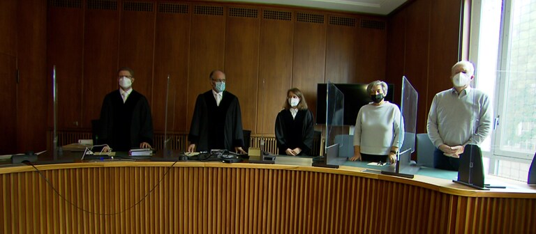 Die Richter am Landgericht Stuttgart haben den Angeklagten nach Geiselnahme und Vergewaltigung einer jungen Frau in Reichenbach an der Fils (Kreis Esslingen) schuldig gesprochen. (Foto: SWR)