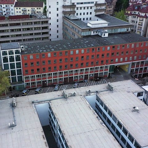 Ein Gelände in Stuttgart, auf dem die EnBW ein großes Wohnbauprojekt plante: Jetzt ist es vorläufig gestoppt. (Foto: SWR)