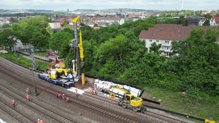 Der Blick auf die Baustelle bei Bad Cannstatt.  (Foto: Pressestelle, Deutsche Bahn)