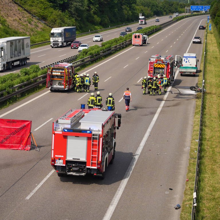 Bei einem Unfall auf der A8 bei KirchheimTeck ist ein Motorradfahrer ums Leben gekommen. (Foto: 7aktuell.de | Enrique Kaczor)