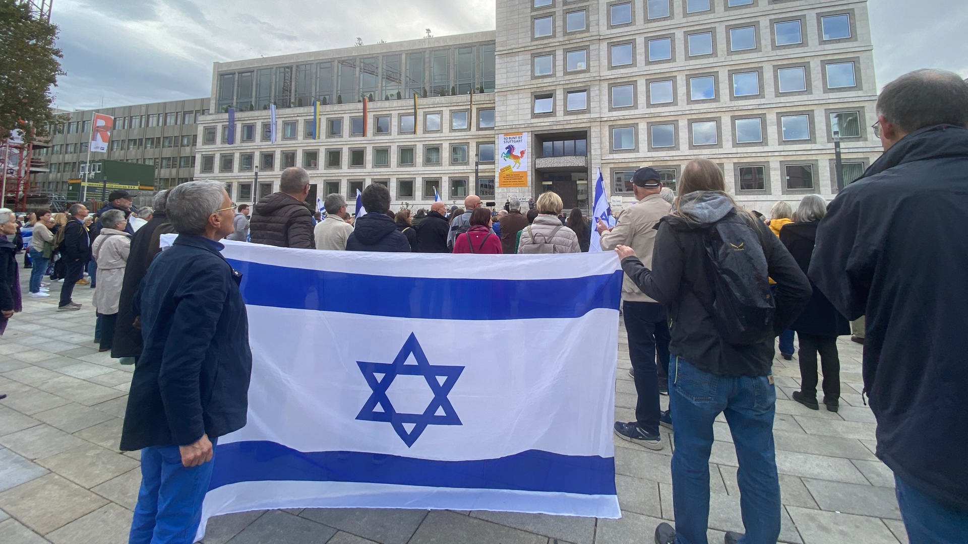 Mehrere Hundert Teilnehmer bei Solidaritätskundgebung mit Israel in Stuttgart