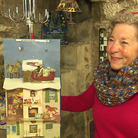 Ilse Erfurth aus Waiblingen besitzt 555 Adventskalender. (Foto: SWR)