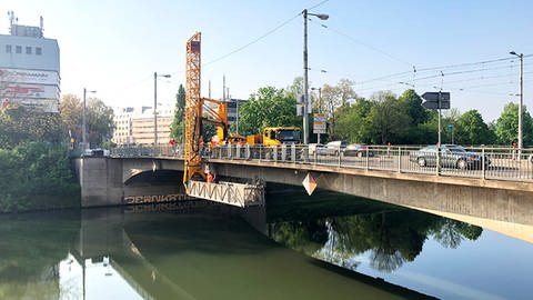 Die Rosensteinbrücke in Stuttgart wurde am Donnerstag wegen Statikproblemen für den Verkehr gesperrt. (Foto: Stadt Stuttgart, Pressestelle)