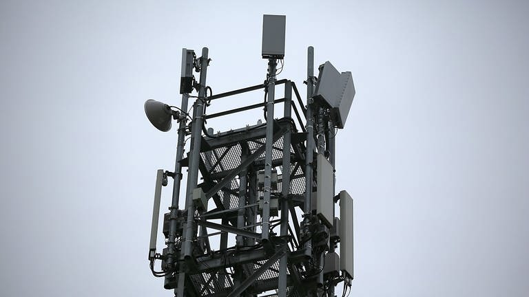 5G-Antenne (Foto: dpa Bildfunk, picture alliance/Oliver Berg/dpa)