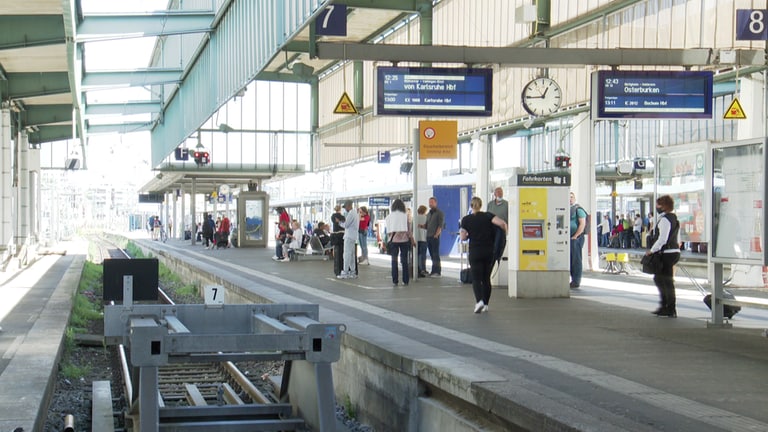 Nach wie vor kommt es zu Zugausfällen am Stuttgarter Hauptbahnhof. (Foto: SWR)