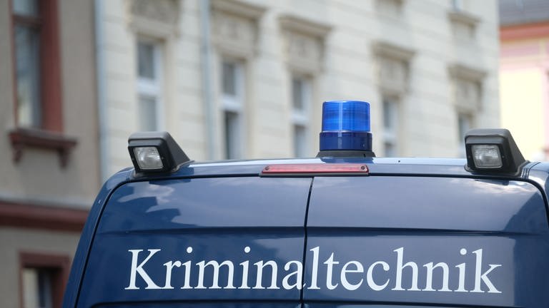 Der Staatsschutz hat jetzt die Ermittlungen im Tötungsdelikt der 17-jährigen Tabitah E. aus Asperg (Landkreis Ludwigsburg) übernommen. 