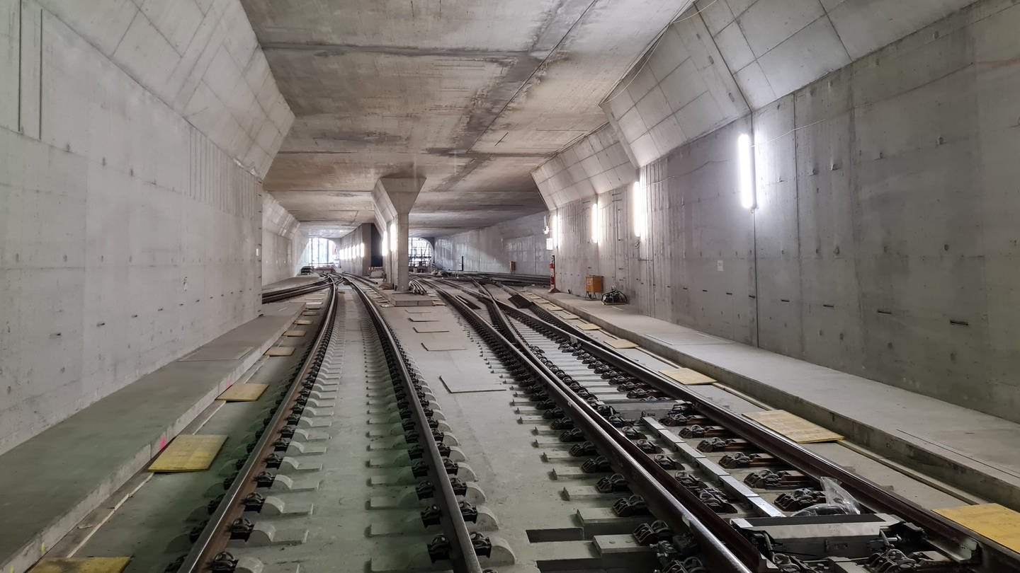Blick in die neuen Tunnelröhren auf der S21-Baustelle (Foto: SWR, Kerstin Rudat)