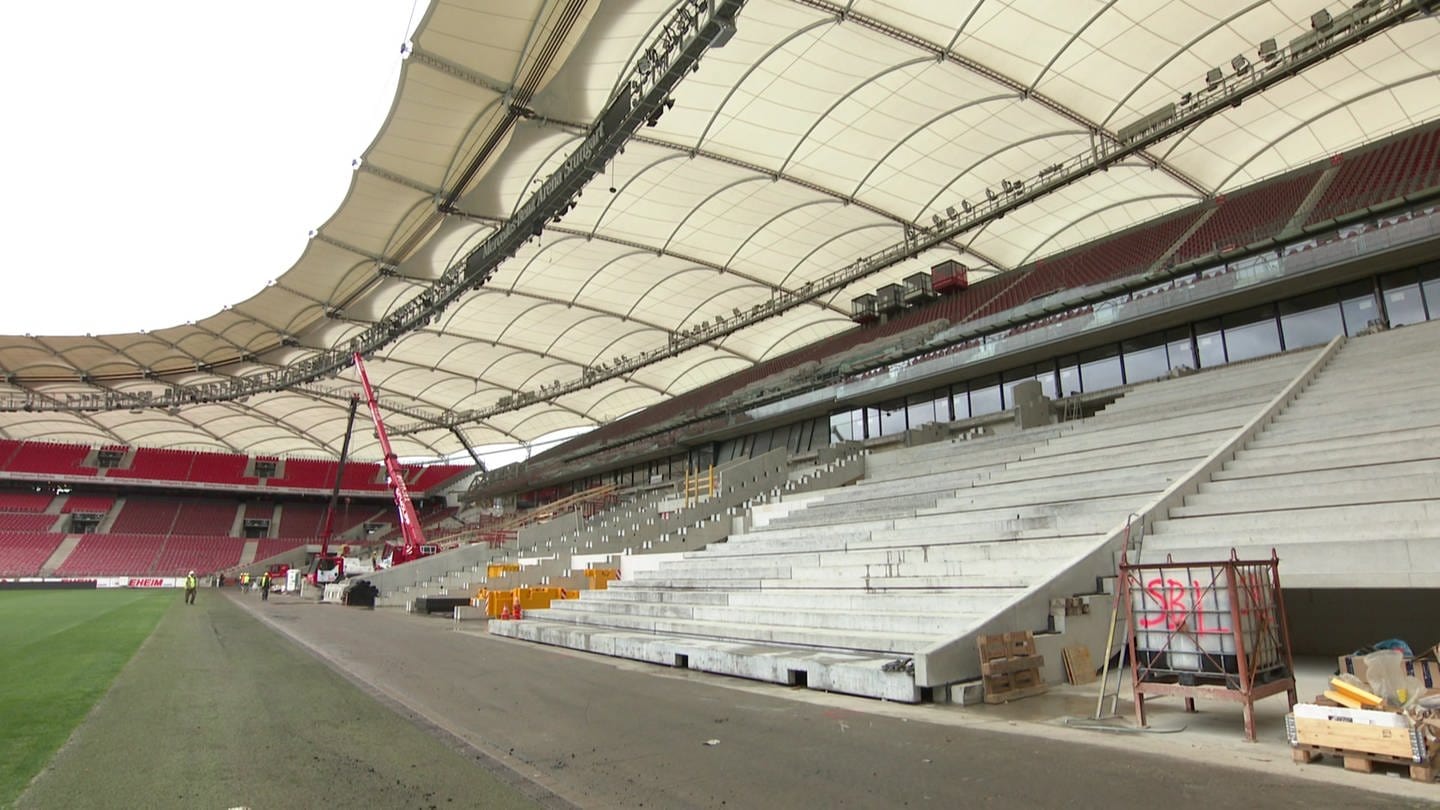 Mit der Sanierung der Haupttribüne der Mercedes Benz Arena wird das letzte Bauteil im Stadion erneuert, das noch auf einem alten Erdwall gebaut war. (Foto: SWR)
