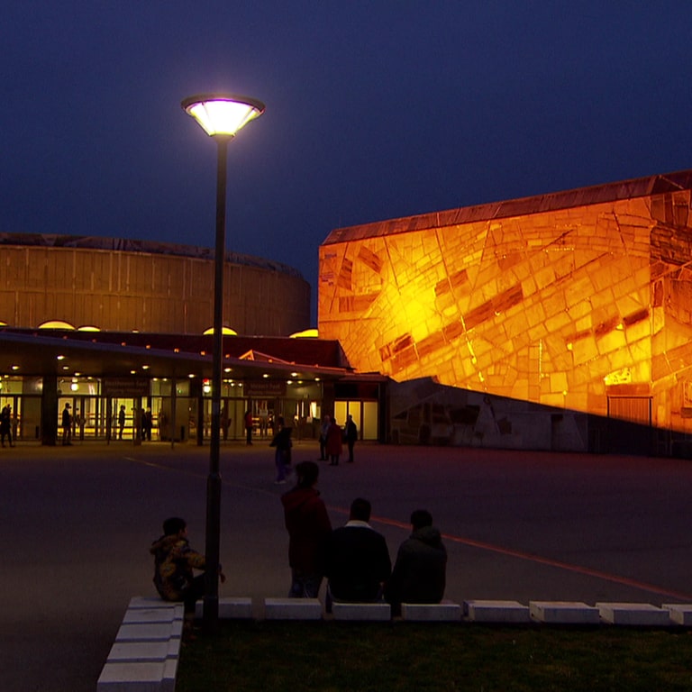 Liederhalle am Abend (Foto: SWR)