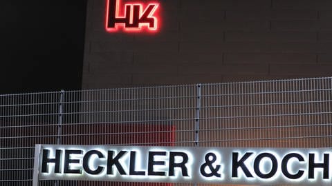 das Logo von Heckler & Koch (Foto: dpa Bildfunk, Wolf von Dewitz)