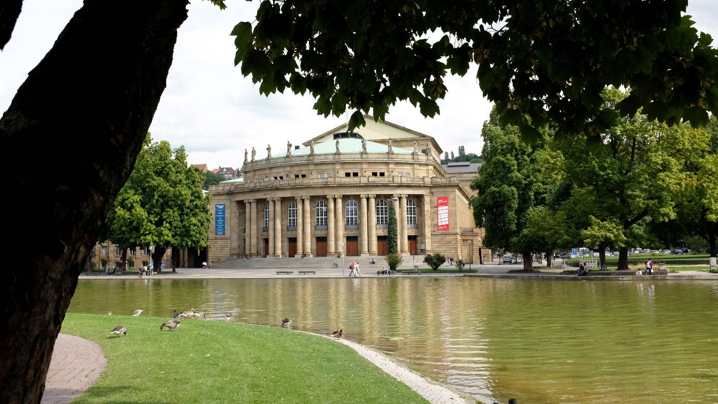 Die Stuttgarter Oper (Foto: dpa Bildfunk, picture alliance / Bernd Weissbrod)