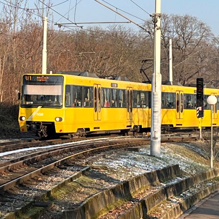 Stadtbahn bei den Mineralbädern in Stuttgart (Foto: SWR, Werner Trefz)