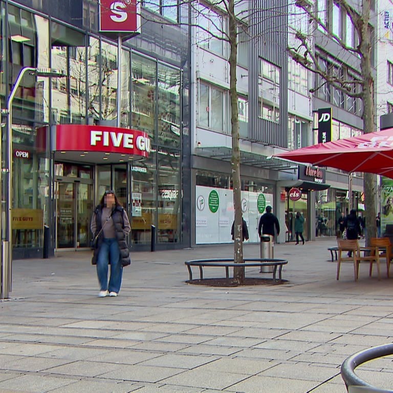 Die Burger-Kette Five Guys in Stuttgart. Dort wurden möglicherweise Mäuse gesichtet.