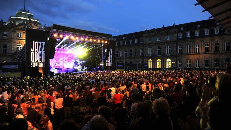 Stuttgarter Schlossplatz bei den Jazzopen