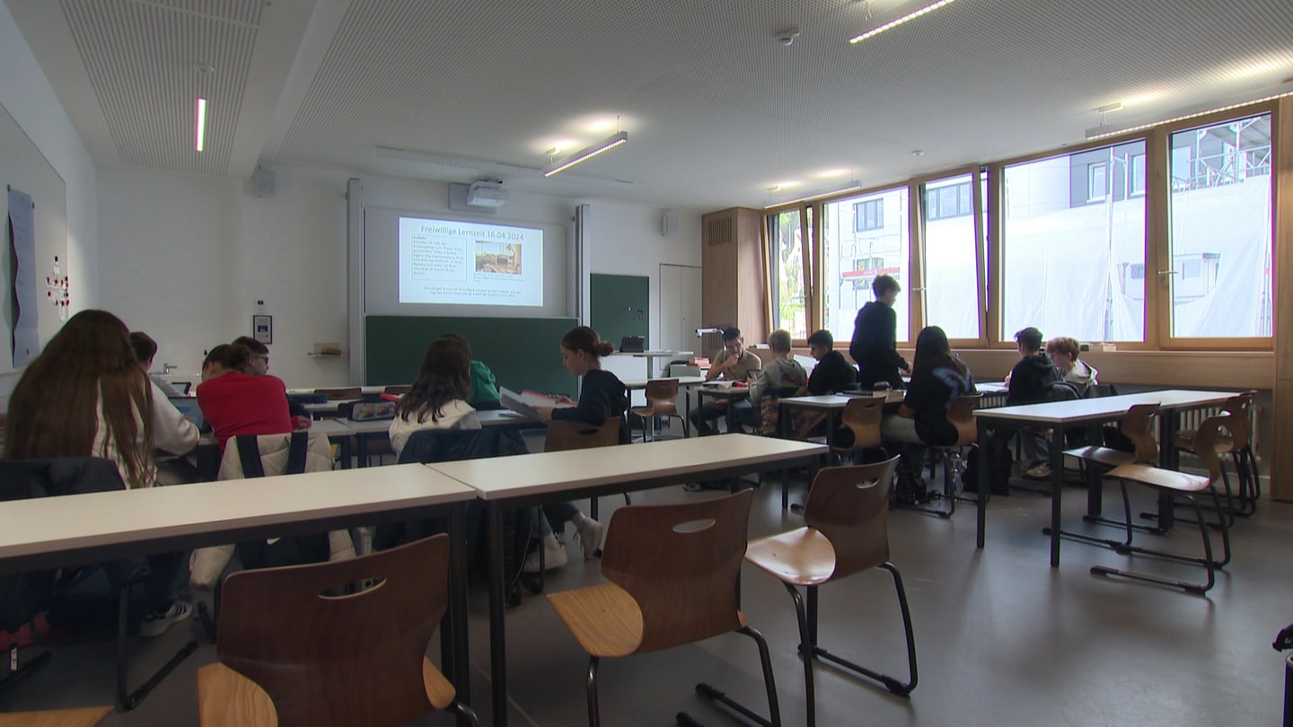 Die 7a am Gymnasium in Plochingen hat sechs Wochen lang ein Gleitzeitmodell erprobt. (Foto: SWR)
