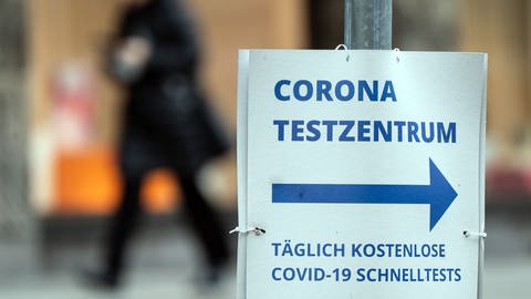 Prozessbeginn am Amtsgericht Freiburg wegen Betrugs durch ein Corona-Testzentrum, das nicht existierte (Foto: dpa Bildfunk, picture alliance/dpa | Federico Gambarini)