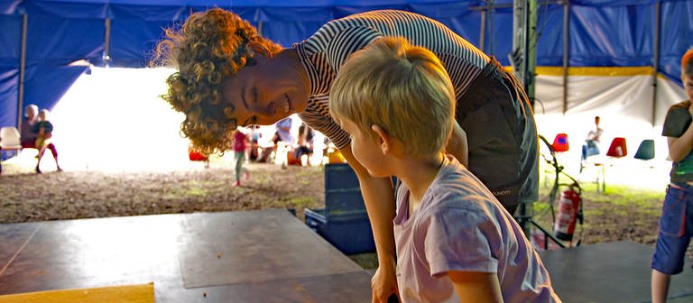 Manege frei für Kinder im Mitmach-Zirkus auf der LGS Neuenburg (Foto: SWR)