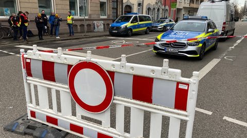 Eine Polizeiabsperrung in Freiburg. (Foto: SWR)