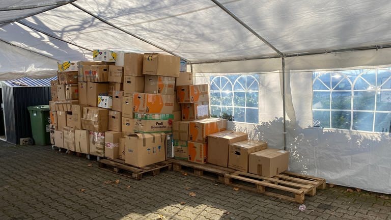 Freiburg DITIB Mevlana Moschee e.V. sammelt Sachspenden für die vom Erdbeben Betroffenen in der Türkei. (Foto: SWR, Jasmin Bergmann)