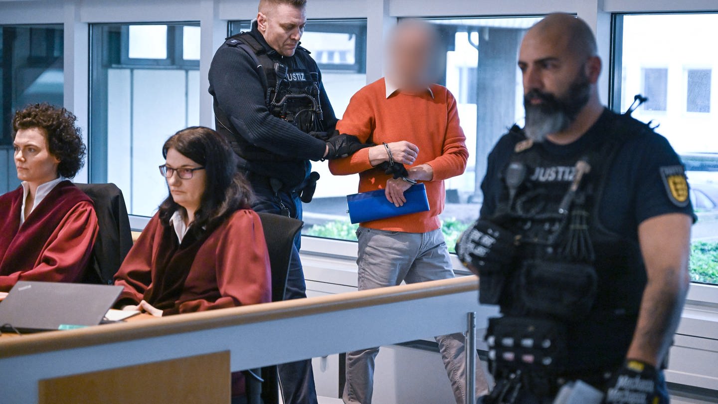 Versuchter Mord - "Reichsbürger" zu zehn Jahren Haft verurteilt