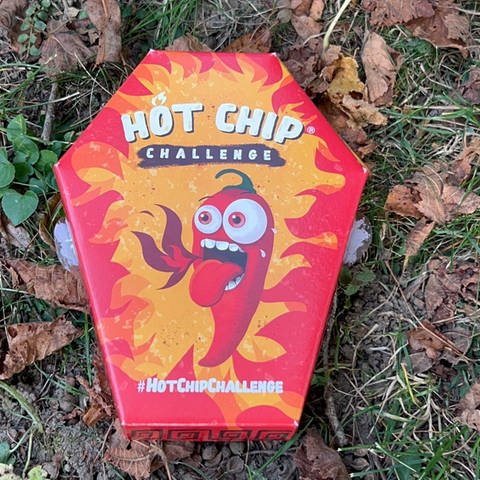 rote Verpackung Hot Chip Challenge (Foto: SWR)