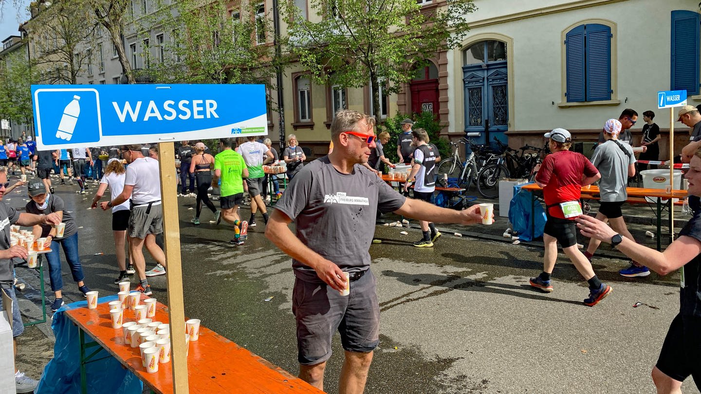 Wasserstand beim Marathon (Foto: SWR, Sebastian Bargon)