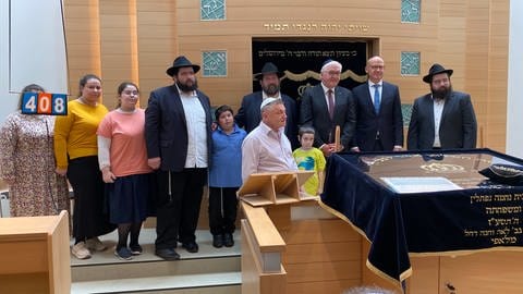 Frank-Walter Steinmeier ist für drei Tage in Rottweil - und besucht unter anderem die Jüdische Synagoge (Foto: SWR, Jasmin Bergmann)