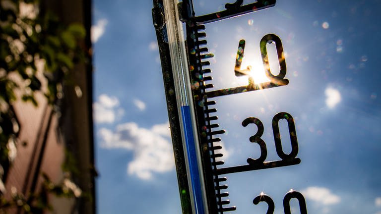 Hitzewarnung: Bis zu 37 Grad in Südbaden erwartet (Foto: dpa Bildfunk, picture alliance / Frank Rumpenhorst)