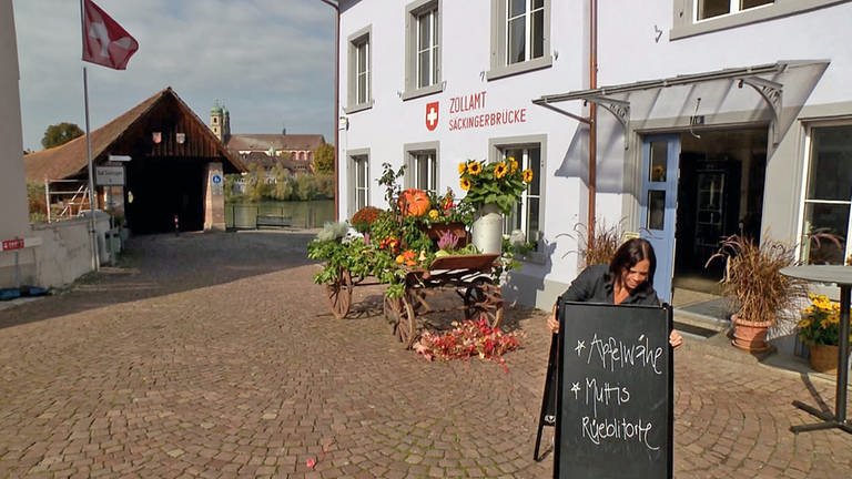 Grenzübergang anders: Im alten Bad Säckinger Zollamt gibt's jetzt Kaffee (Foto: SWR)