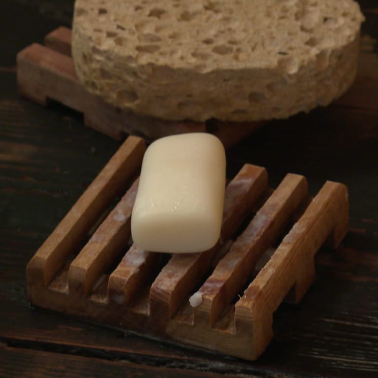 Edle Seife in einer Seifenmanufaktur im Elsass. (Foto: SWR)